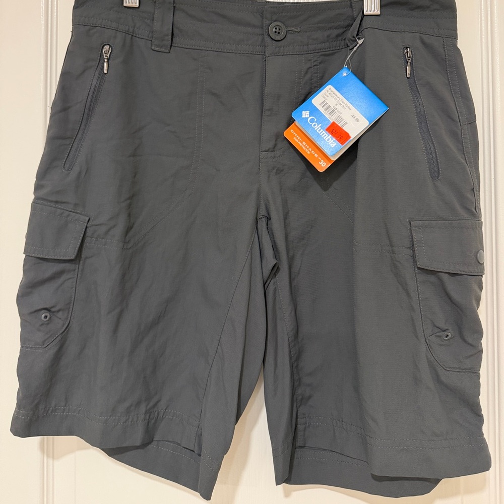NWT Columbia Women’s Omni-Shade Cargo Shorts Gray Size 8 - Picture 3 of 9